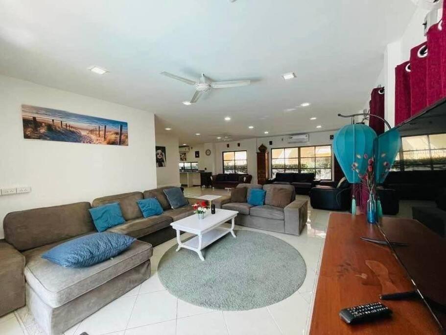 Villa Cozy Houes Private Pool Pattaya